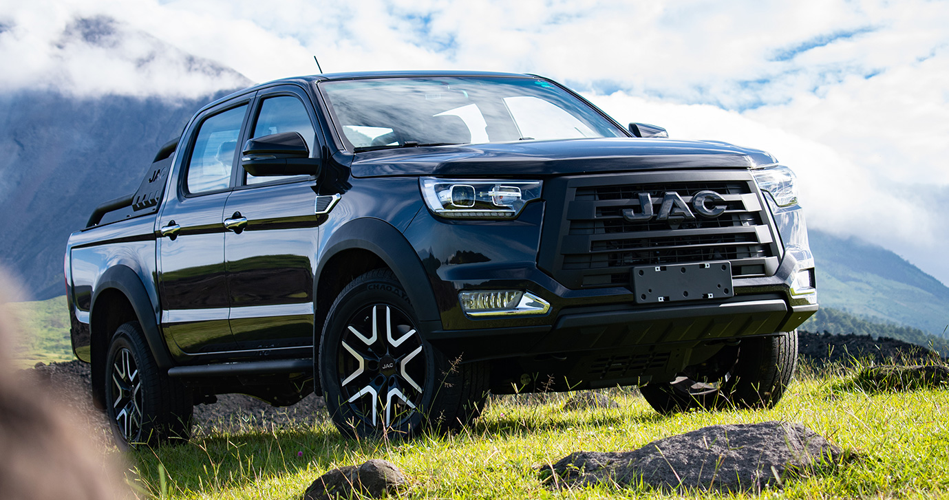 JAC T8 має більш агресивний вигляд