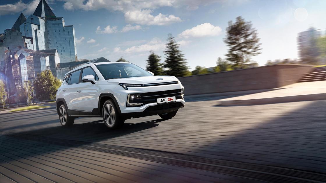 JAC JS4 нарешті прибув в Україну